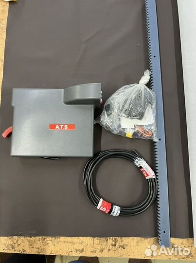 Электропривод двери на Микроавтобус