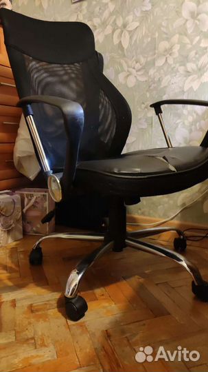 Компьютерное кресло руководителя бу