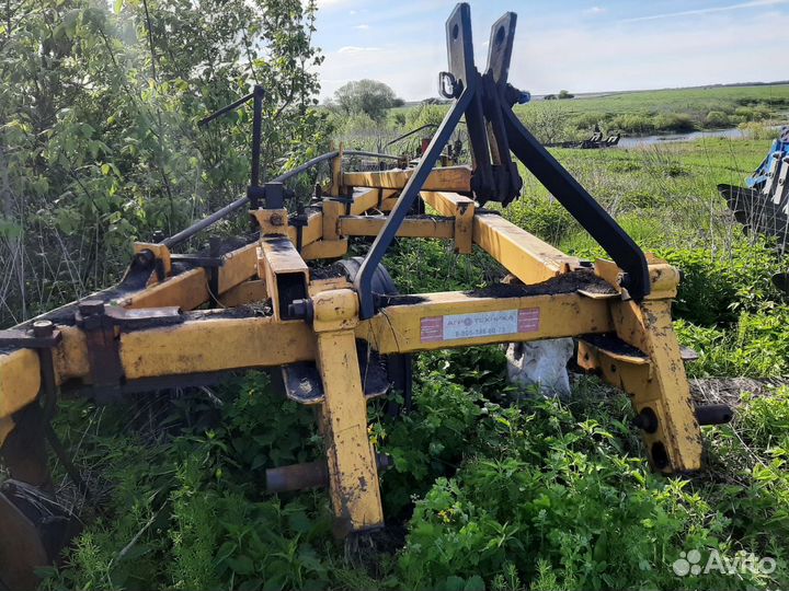 Плуг Белагромаш-Сервис 5, 8 корп. (ПЛН-5-35 (8-40)), 2001