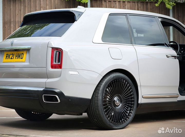 Ковные диски GT Forged R23 на Rolls-Royce Cullinan