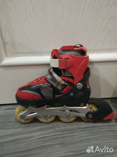 Роликовые коньки