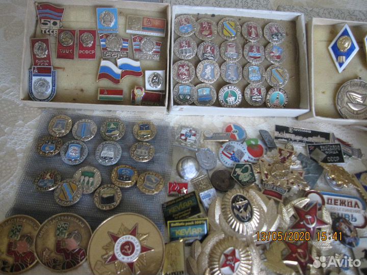 Значки 320 шт