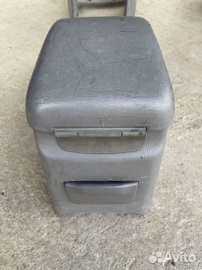 Подлокотник Subaru Impreza GF GC GF