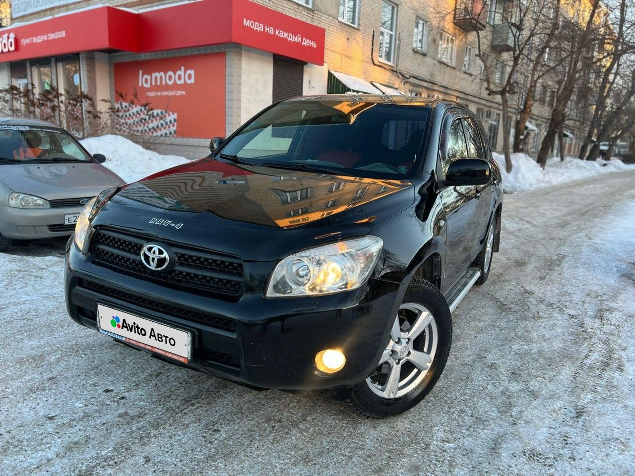 Toyota RAV4: фото владельца