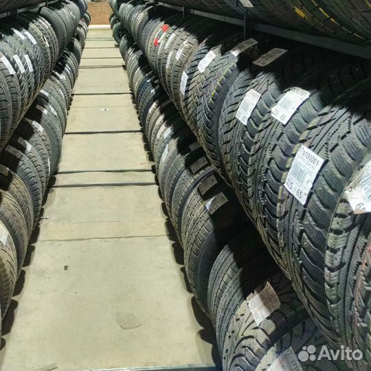 Bridgestone Blizzak VRX 235/55 R17 99S