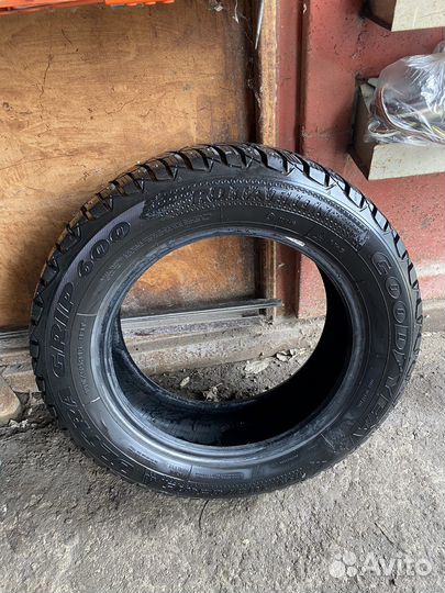 Goodyear Ultragrip 600 185/65 R15