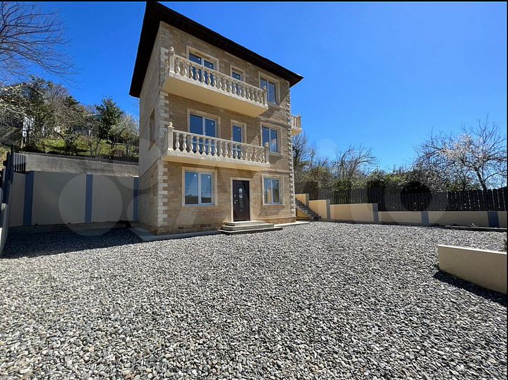 Дом 160,7 м² на участке 4,5 сот.