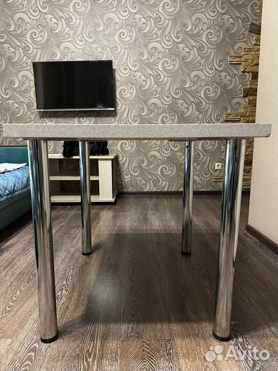 Кухонный стол бу