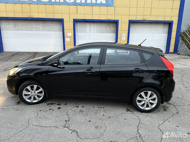 Hyundai Solaris 1.4 AT, 2012, 112 000 км