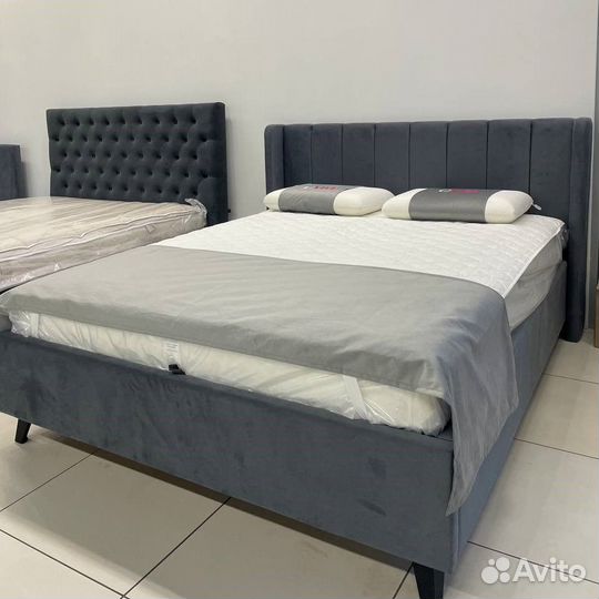 Кровать с подъемным механизмом новая