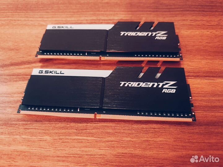 DDR4 G.Skill trident Z 3600 CL14