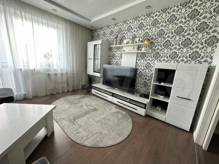 2-к. квартира, 54 м², 3/10 эт.