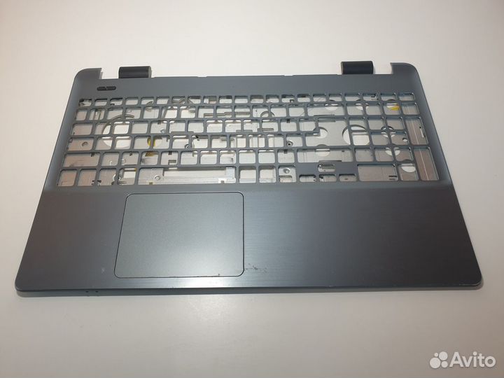 Топкейс Acer E5-571G, дефект