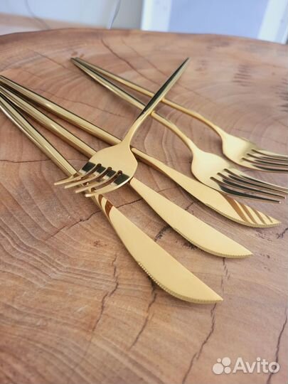 Вилки, ложки, ножи золотые, штучно