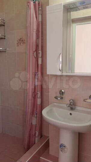 Комната 30 м² в 1-к., 1/3 эт.