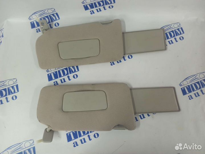 Солнцезащитный козырек Nissan Altima L32