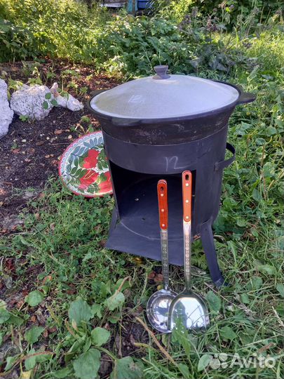 Казан чугунный 12 литров с печкой