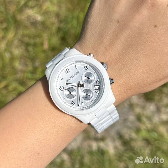Часы Michael kors white