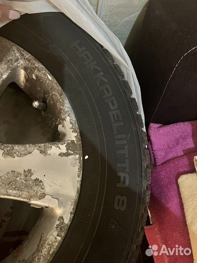 Зимняя резина с дискам на Пежо 308