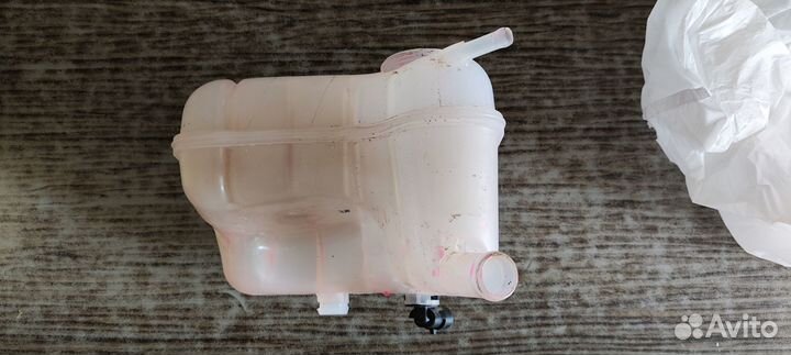 Расширительный бачок GM, Opel, Chevrolet.А13220124