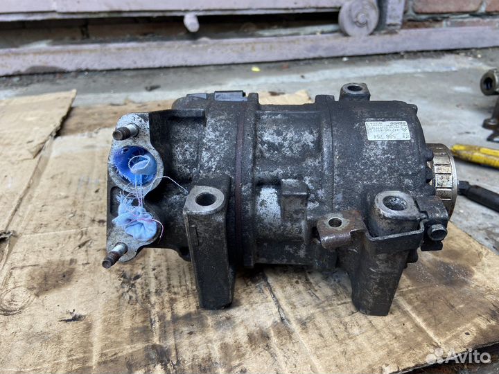 Компрессор кондиционера Peugeot 308 Citroen C4