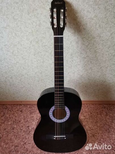 Гитара классическая Новая. Доставка на дом