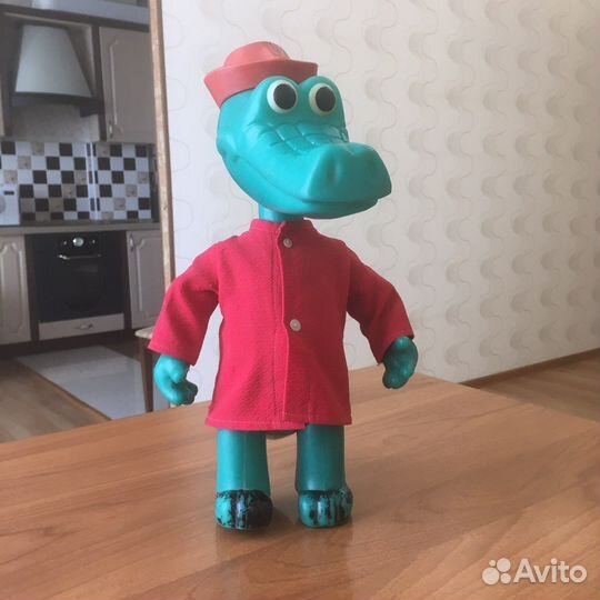 Игрушка крокодил Гена СССР