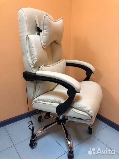 Компьютерное кресло с функцией массажа