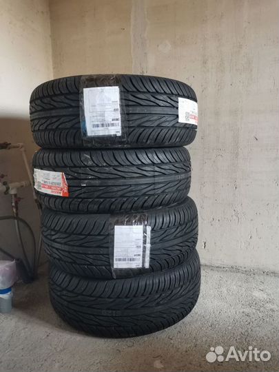 Maxxis MA-Z4S Victra 235/55 R18