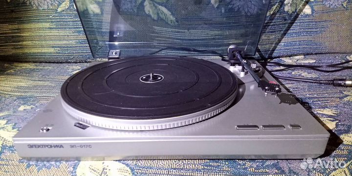 Проигрыватель винила 
