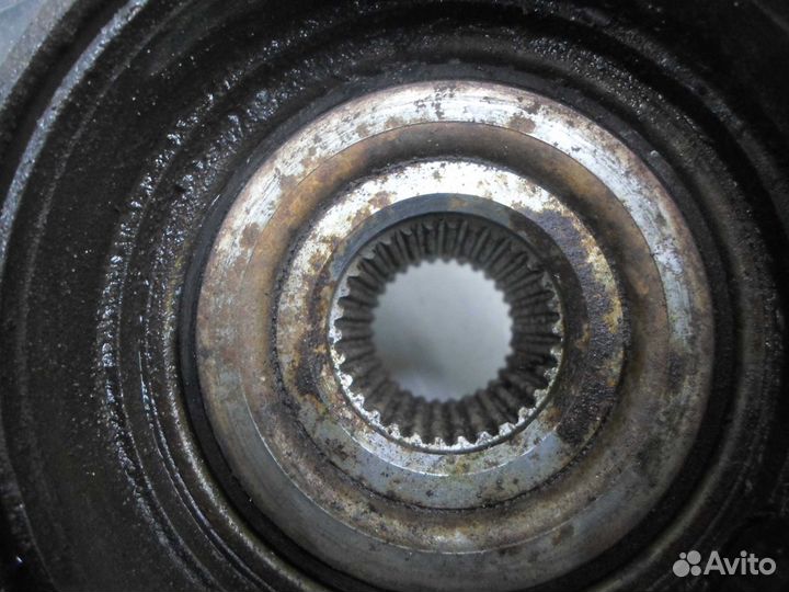 Кулак поворотный правый Mercedes M-klasse W163