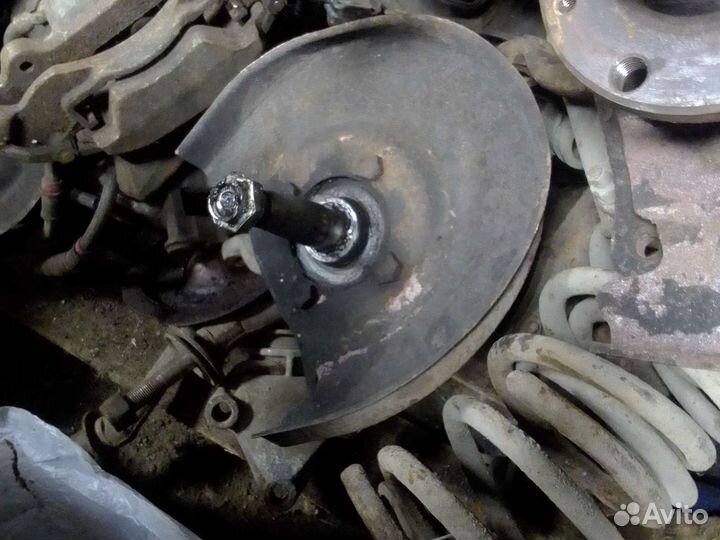Поворотный кулак ваз 2105
