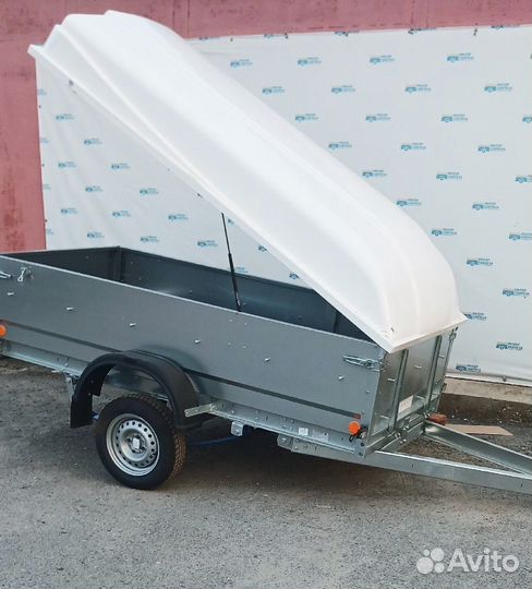 Прицеп с пластиковой крышкой Трейлер 2,6х1,3х0,5