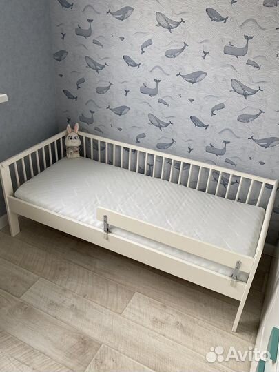 Детская кровать IKEA с матрасом