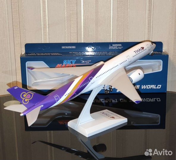 Модель самолёта Airbus A350-900