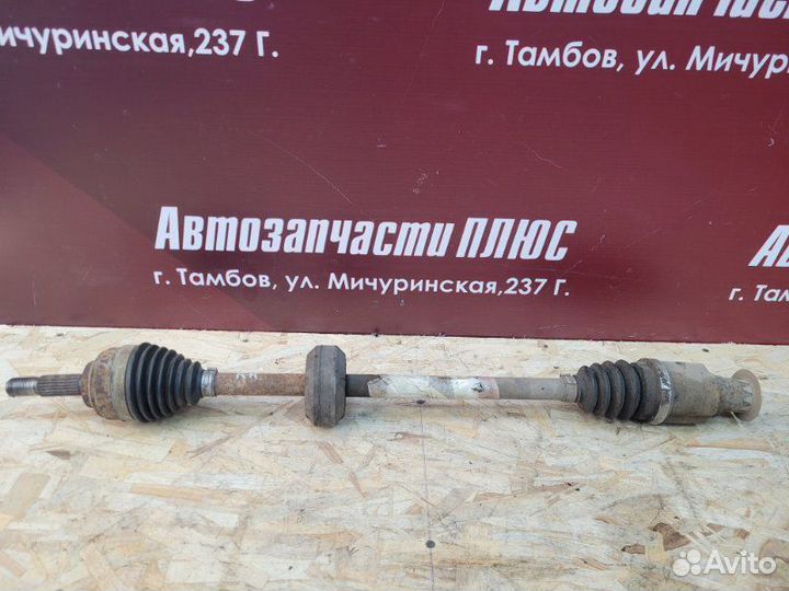 Привод передний правый Renault Sandero