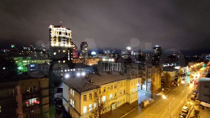 2-к. квартира, 65 м², 8/10 эт.