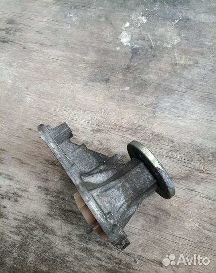 Помпа водяного охлаждения Хонда Црв 3 CR V