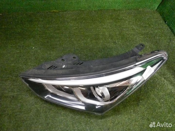 Фара левая Hyundai Santa Fe