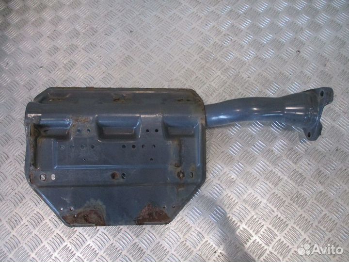 Кронштейн крыла задний правый Scania 2054582