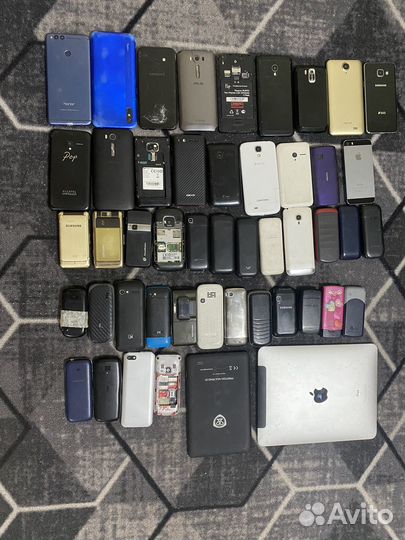 Телефоны под ремонт/на запчасти