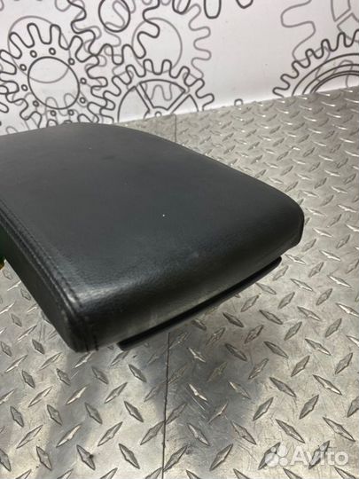 Подлокотник Volkswagen Passat B6 2.0 2007