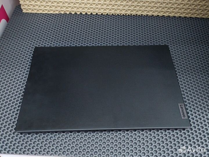 Ноутбук lenovo