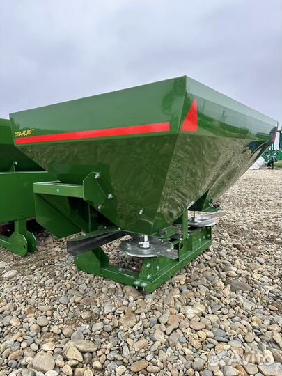 Разбрасыватель удобрений Оптсельмаш Фермер, 2022