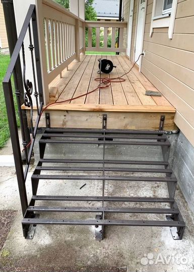 Металлокаркас для лестницы 