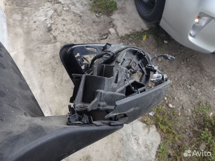 14-нв Мерседес Зеркало левое Дефект Benz GLC 253