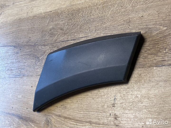 Mercedes sprinter 906 молдинг левого крыла