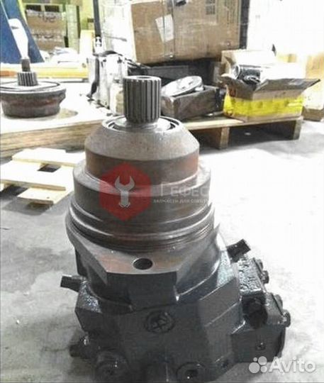 Гидромотор хода R520LC-9S xkah-01558