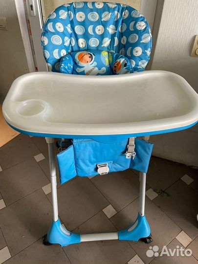 Стул Chicco с ремнями и чехлом