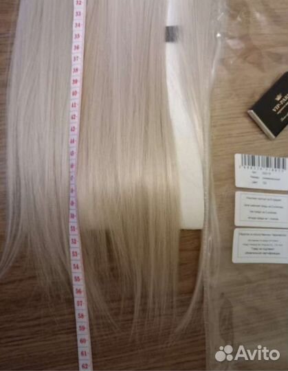 Волосы на заколках блонд